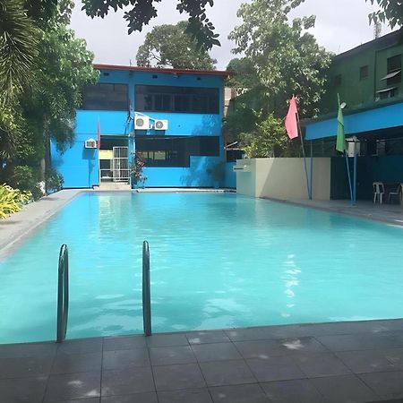 Oyo 195 Ranchotel - Binan Luaran gambar