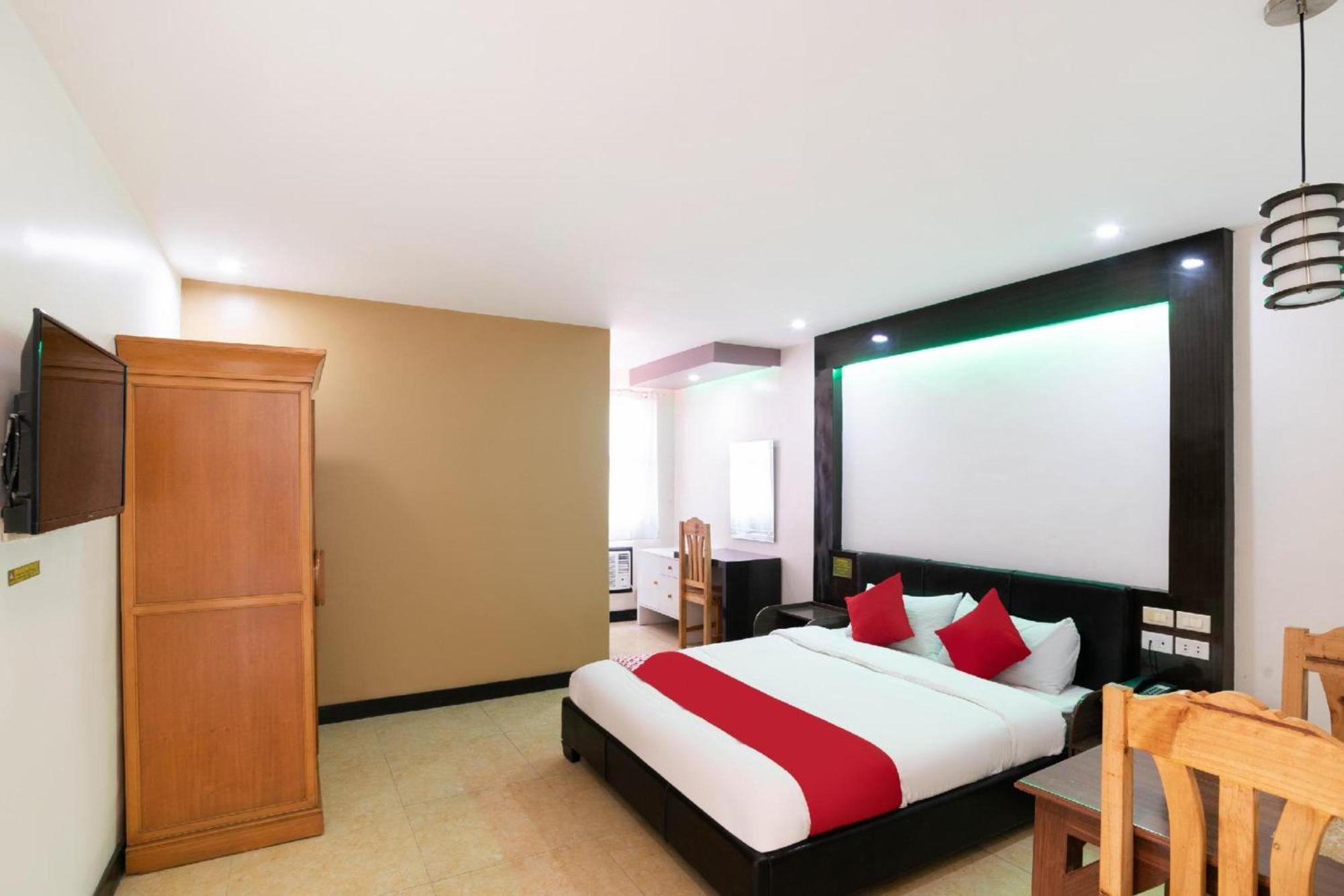 Oyo 195 Ranchotel - Binan Luaran gambar