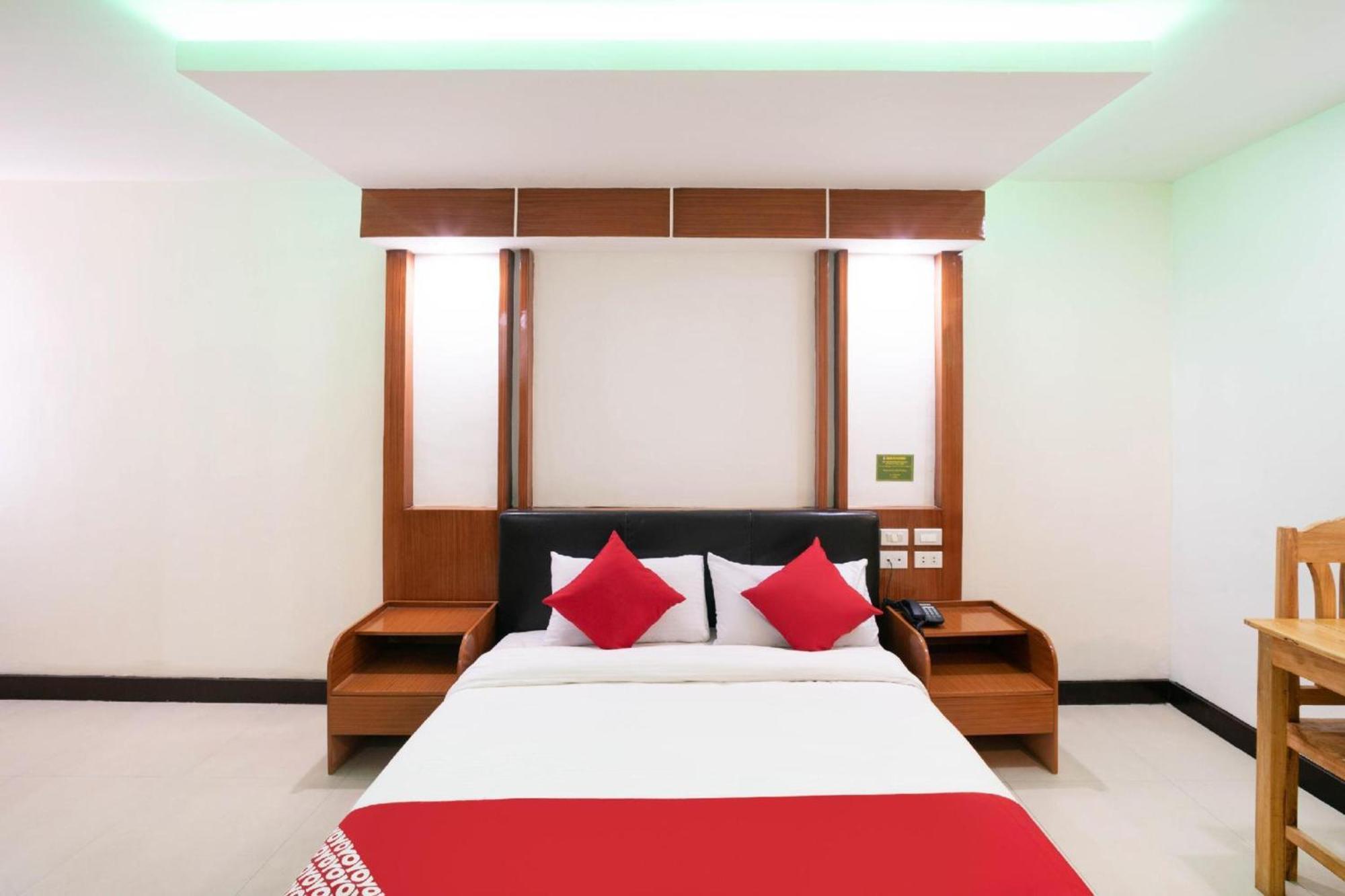 Oyo 195 Ranchotel - Binan Luaran gambar
