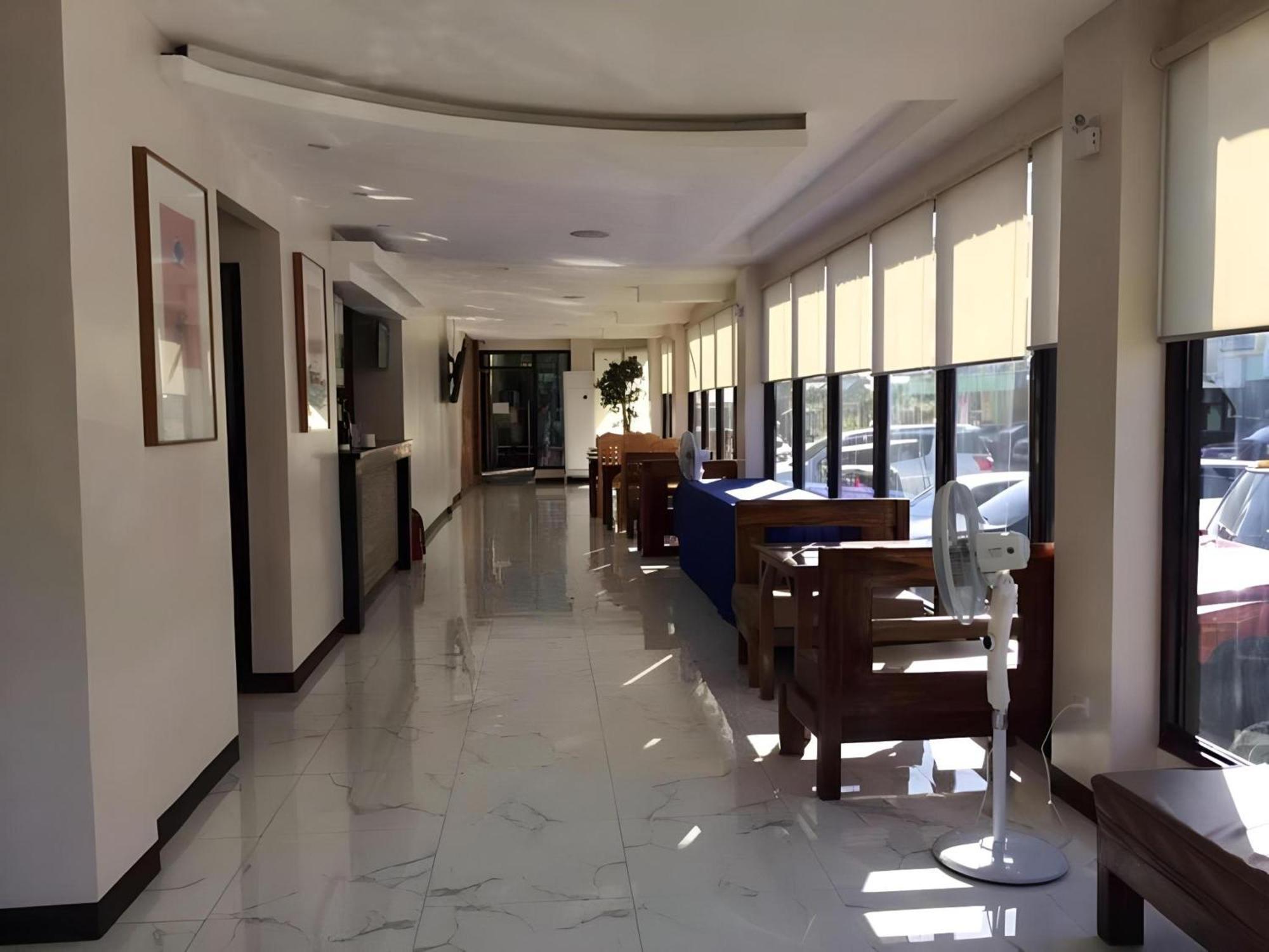 Oyo 195 Ranchotel - Binan Luaran gambar